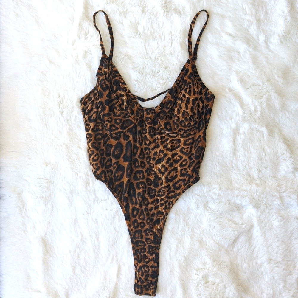 Leopard bodysuit high cut thong clip size Small